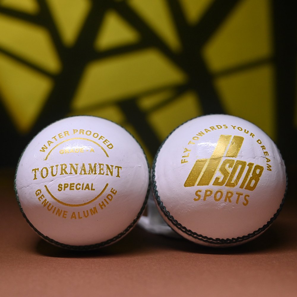 WHITE TOURNAMENT BALL